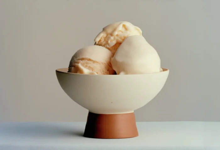 The sea that quietly forgets our names in silence